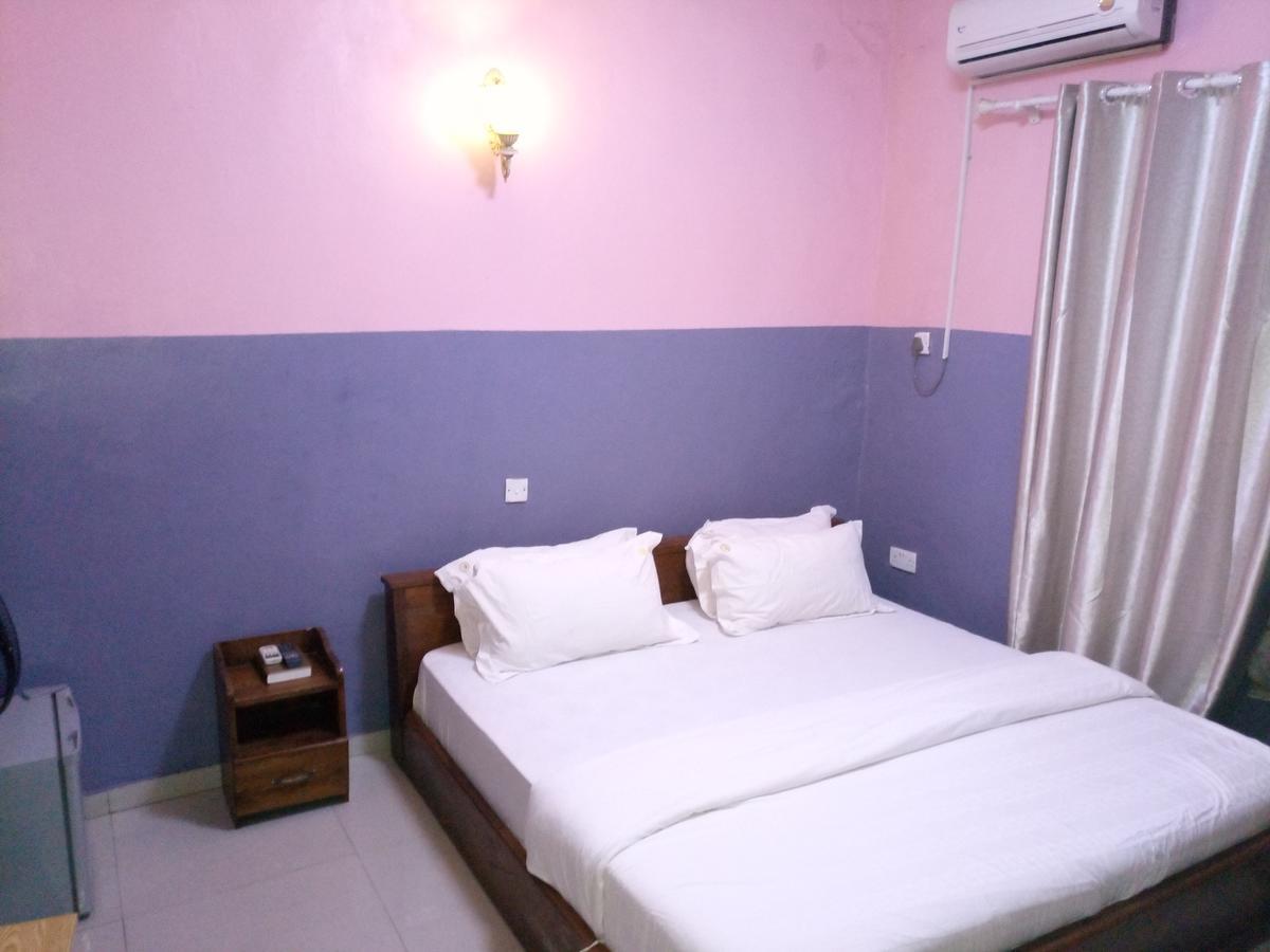 Glorious Hotel & Suites Ikotun Eksteriør bilde